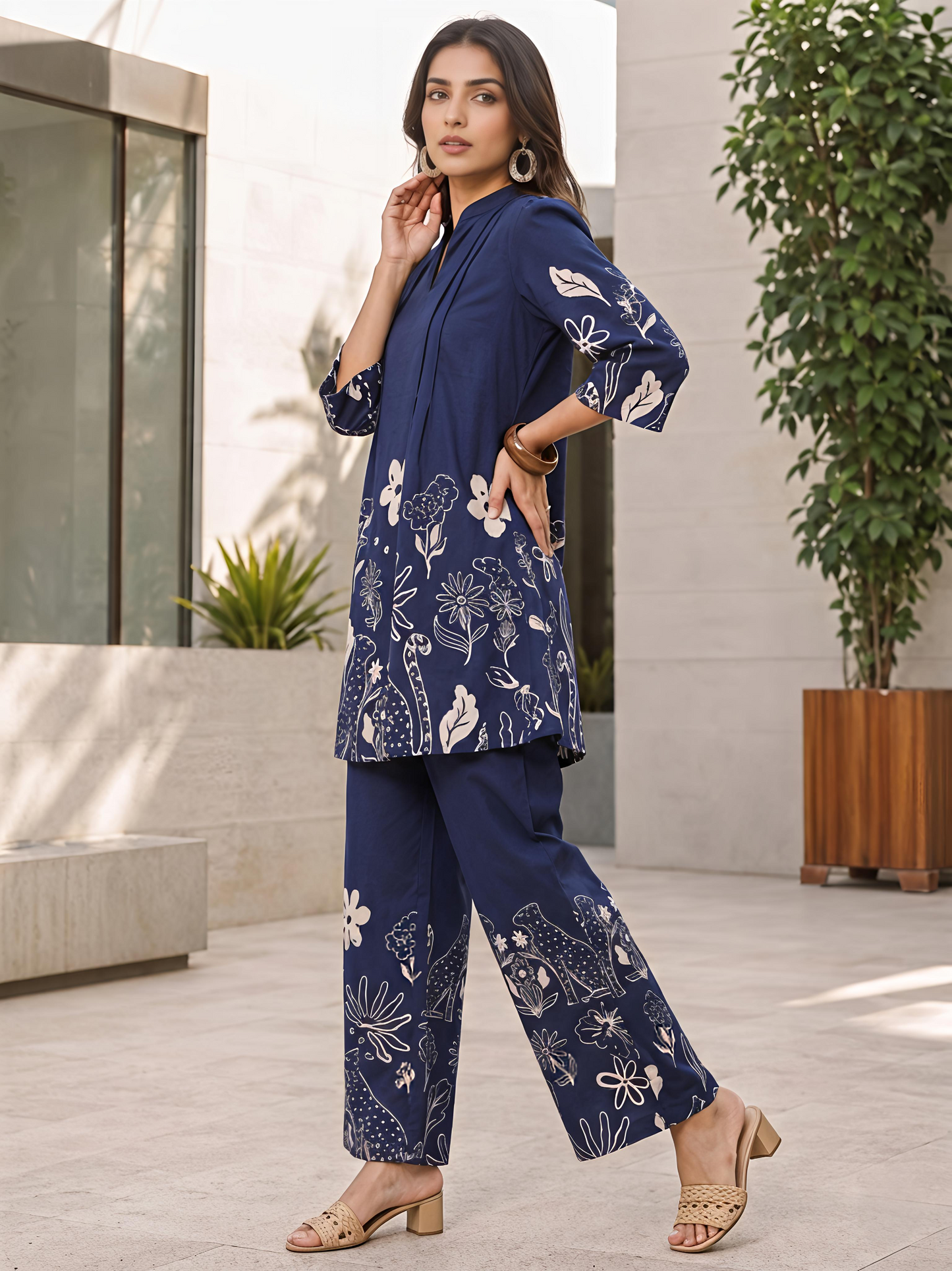 Women Blue Printed Kurta Pant Soft Fabric Co-ord Set