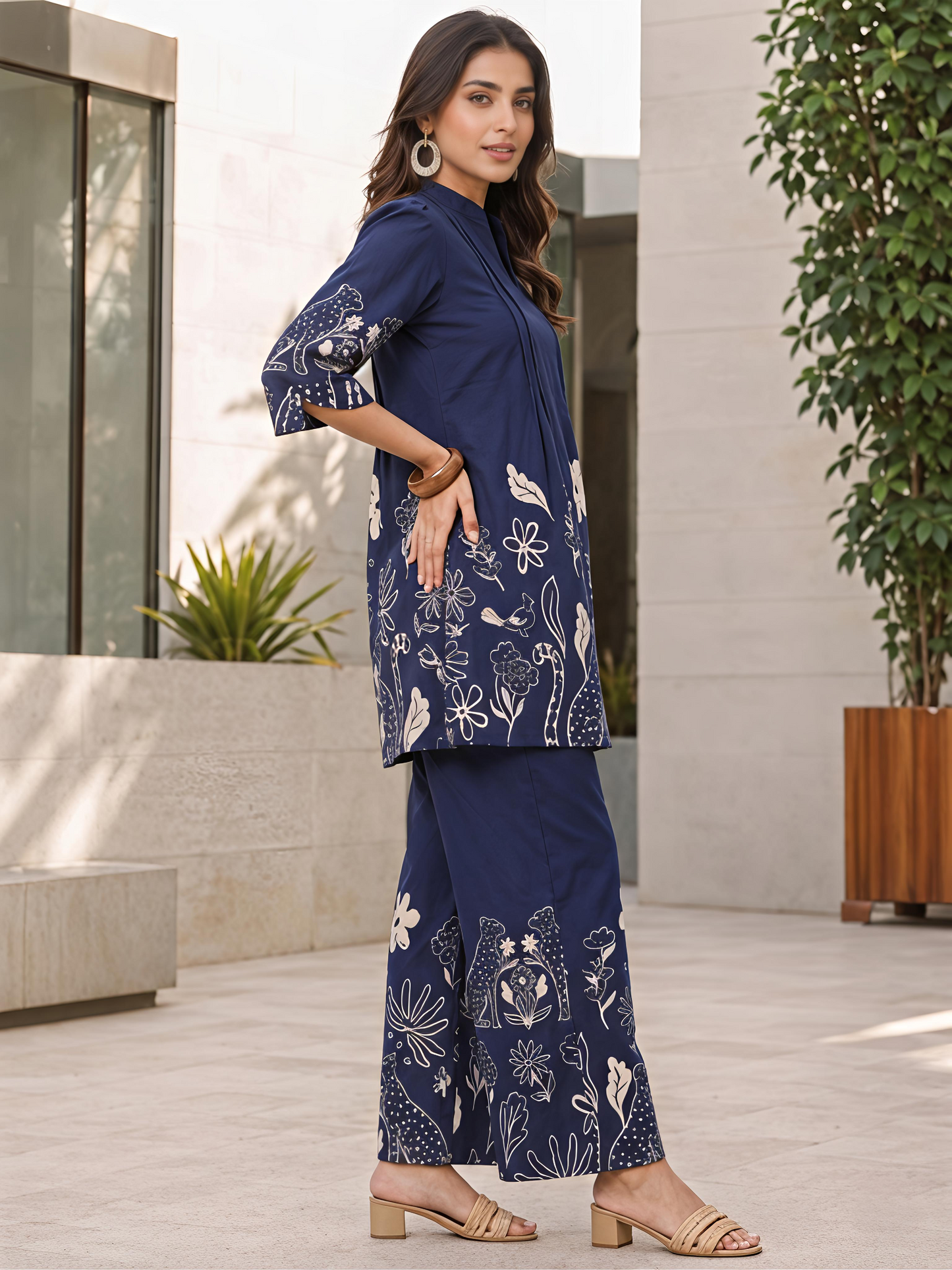 Women Blue Printed Kurta Pant Soft Fabric Co-ord Set