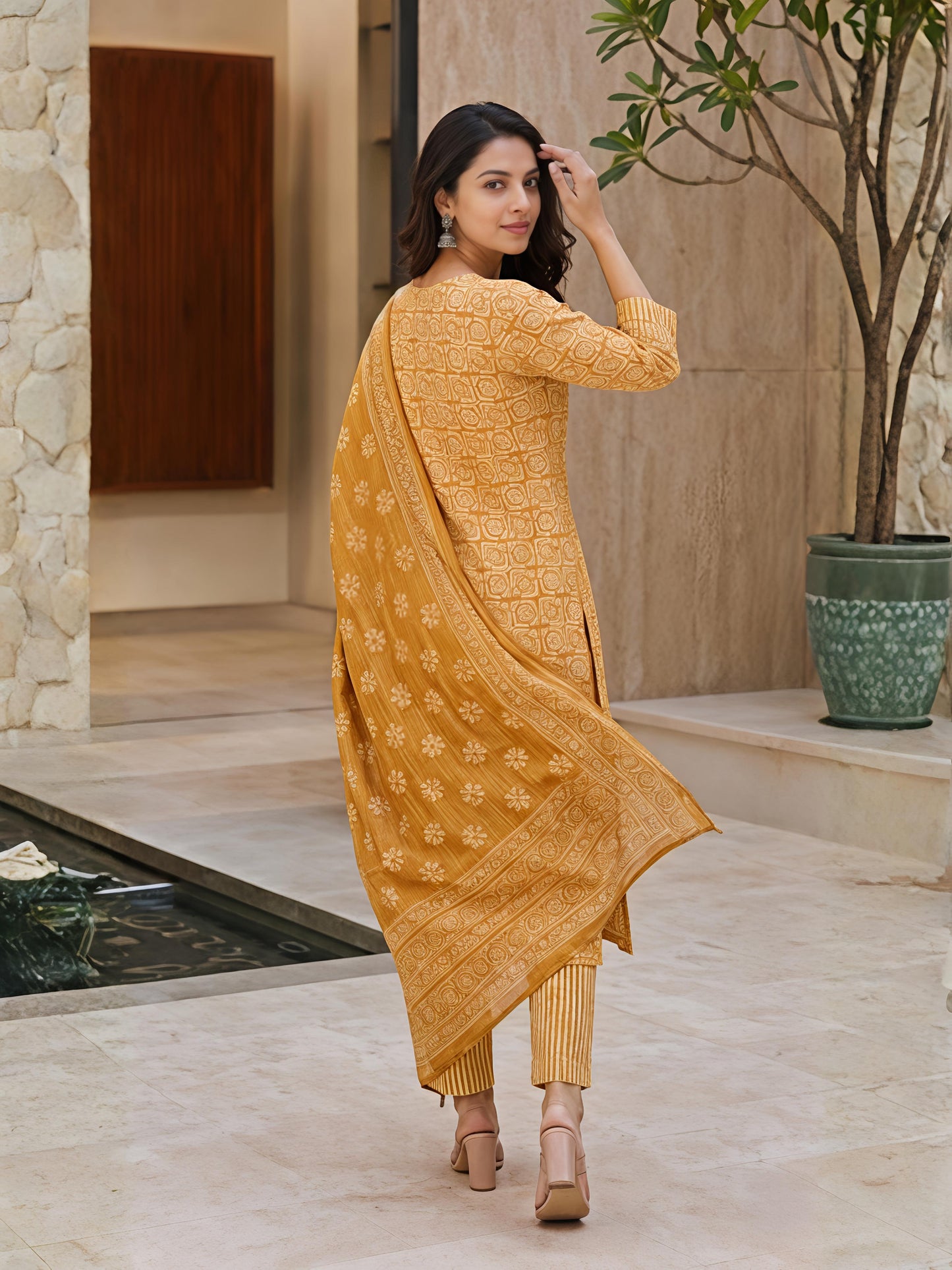 Women Yellow Printed Kurta Set Round Neck Festive Style Soft