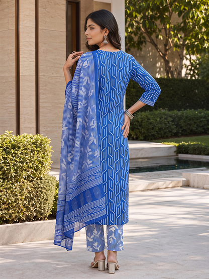 Women Blue Printed Kurta Set Round Neck Three Quarter Sleeve