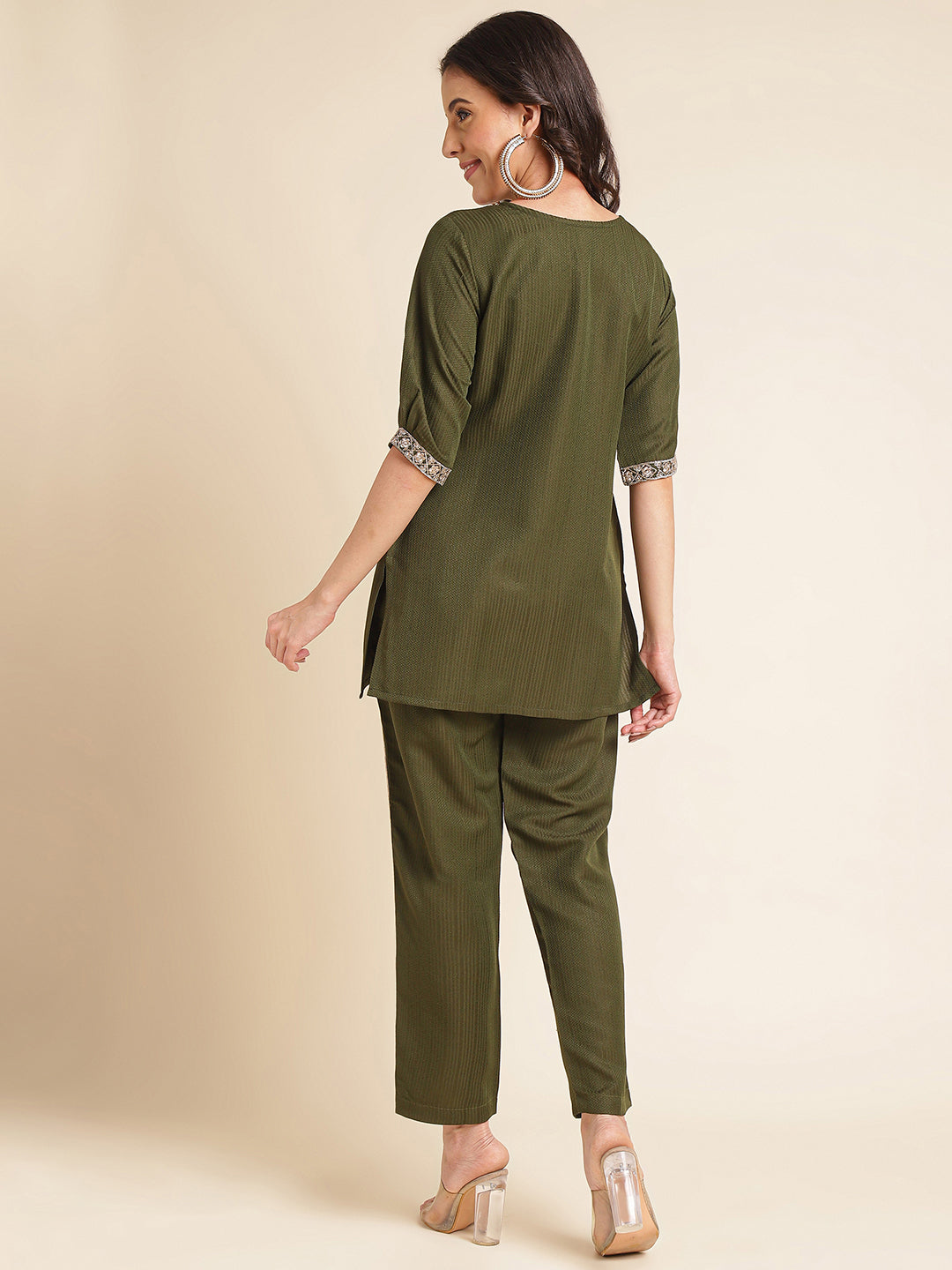 Green Embroidered Straight Round Neck Co-ord Set