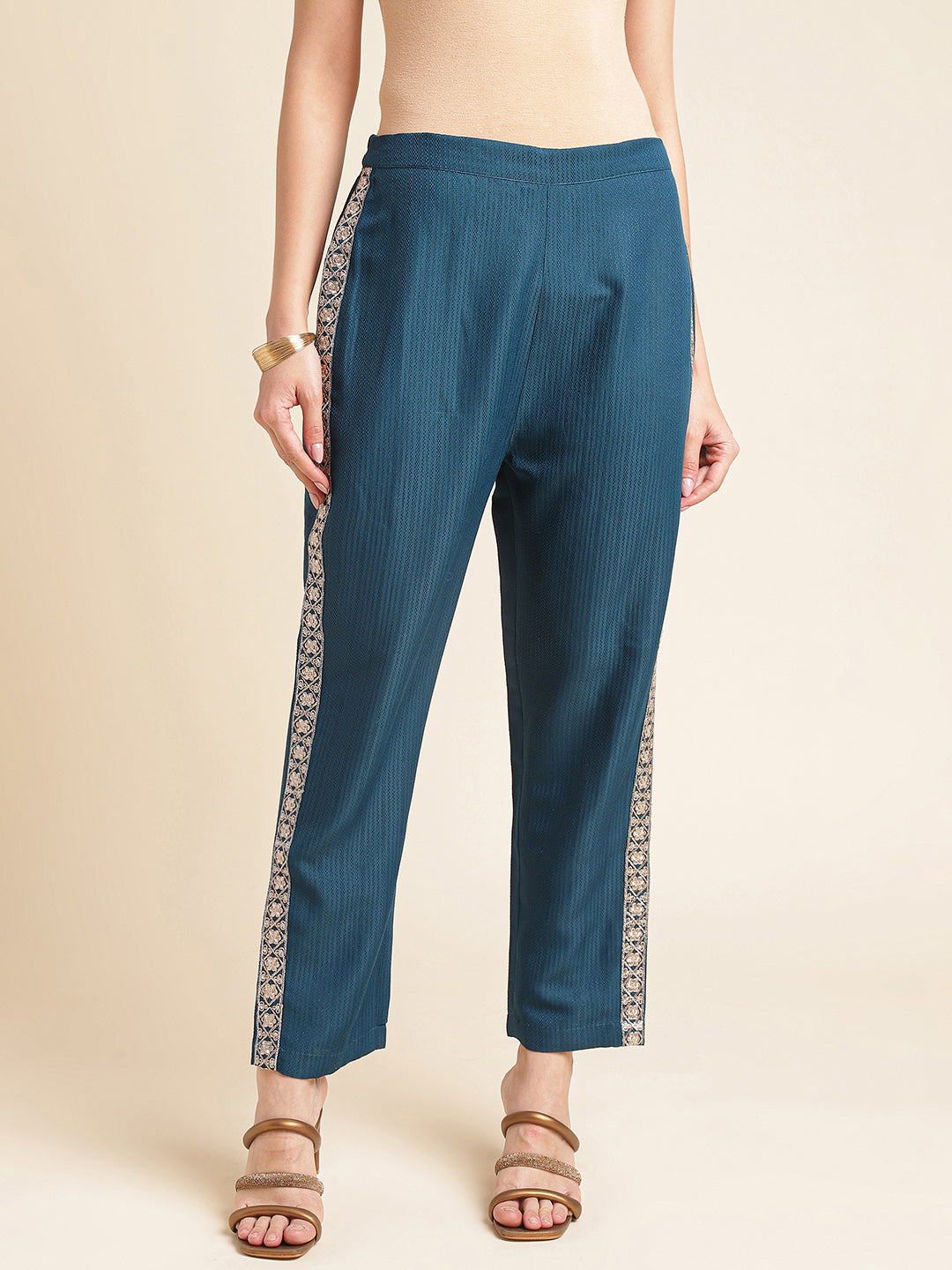 Blue Embroidered Straight Round Neck Co-ord Set