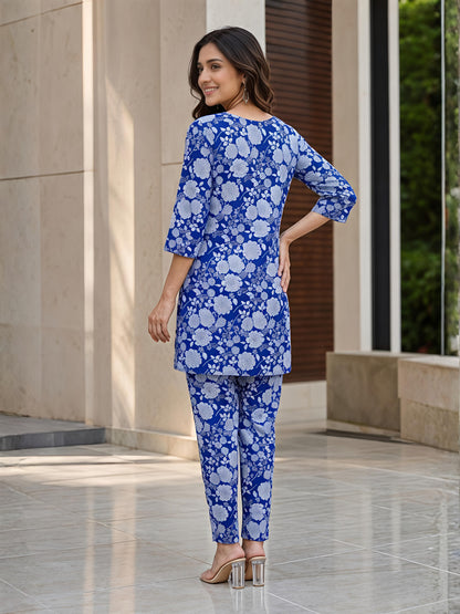 Blue Printed Straight Cottan Blend V-Neck Co-Ord Set