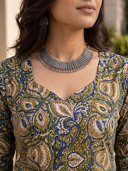 Trendy Floral Printed Kurta Pant Dupatta Ethnic Outfit Set