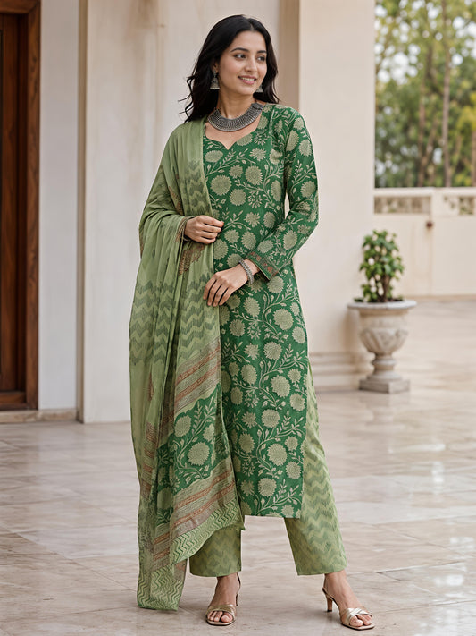 Green V-Neck Ethnic Floral Printed Kurta Set Stylish Outfit