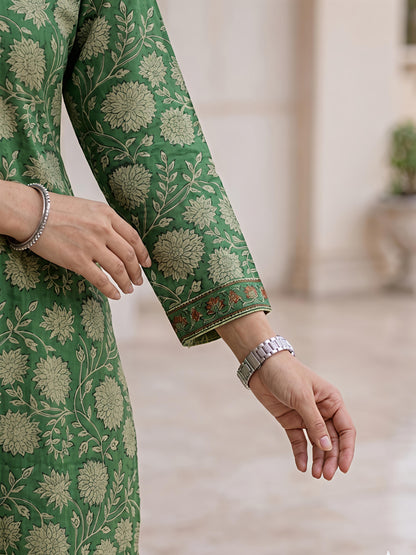 Green V-Neck Ethnic Floral Printed Kurta Set Stylish Outfit