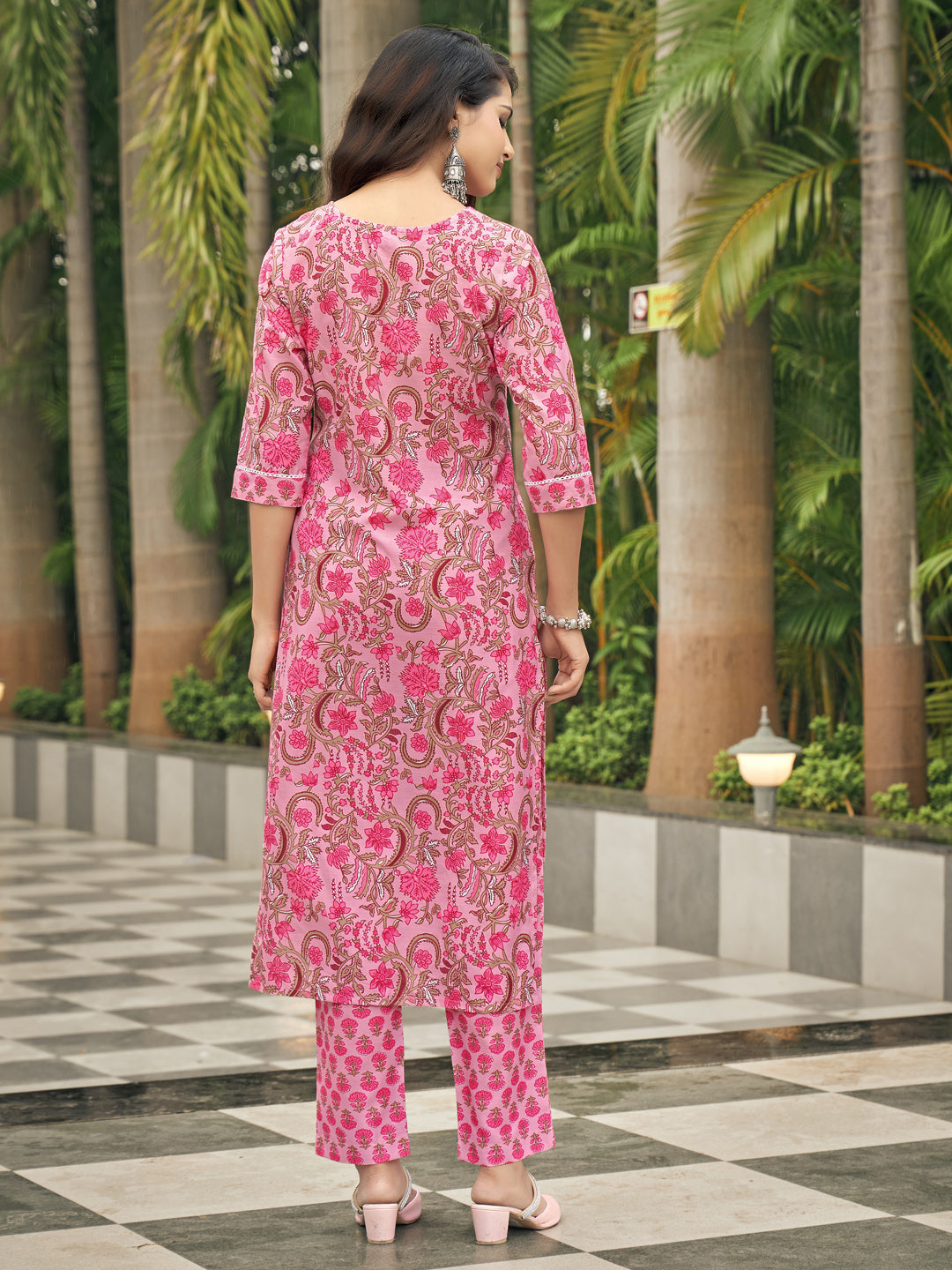 Pink Floral Printed V-Neck Kurta Set