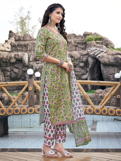 Green Printed V-Neck Kurta Pant with Dupatta