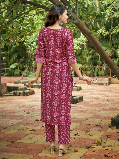 Maroon Floral Print V-Neck Kurta Set