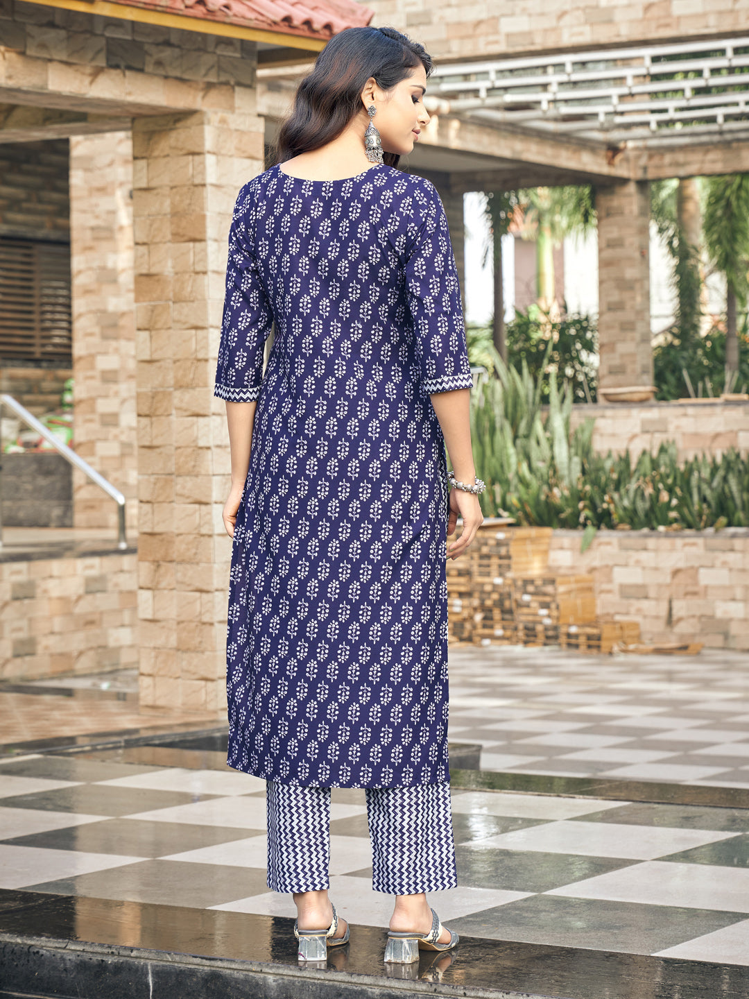 Blue Ethnic Motifs Printed Round Neck Kurta Set