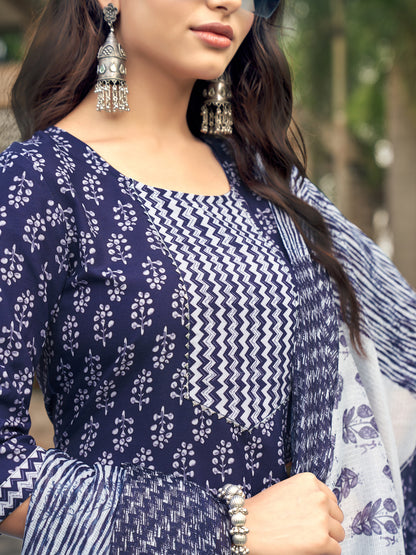 Blue Ethnic Motifs Printed Round Neck Kurta Set