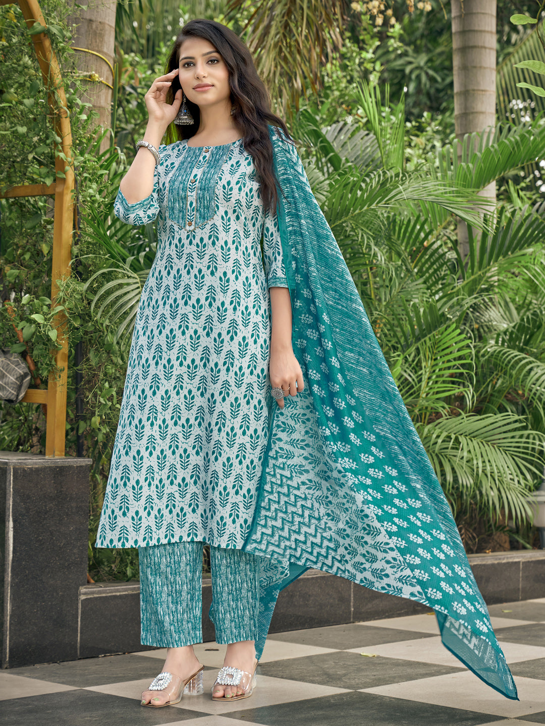 Sea Green Motifs Round Neck Kurta Set