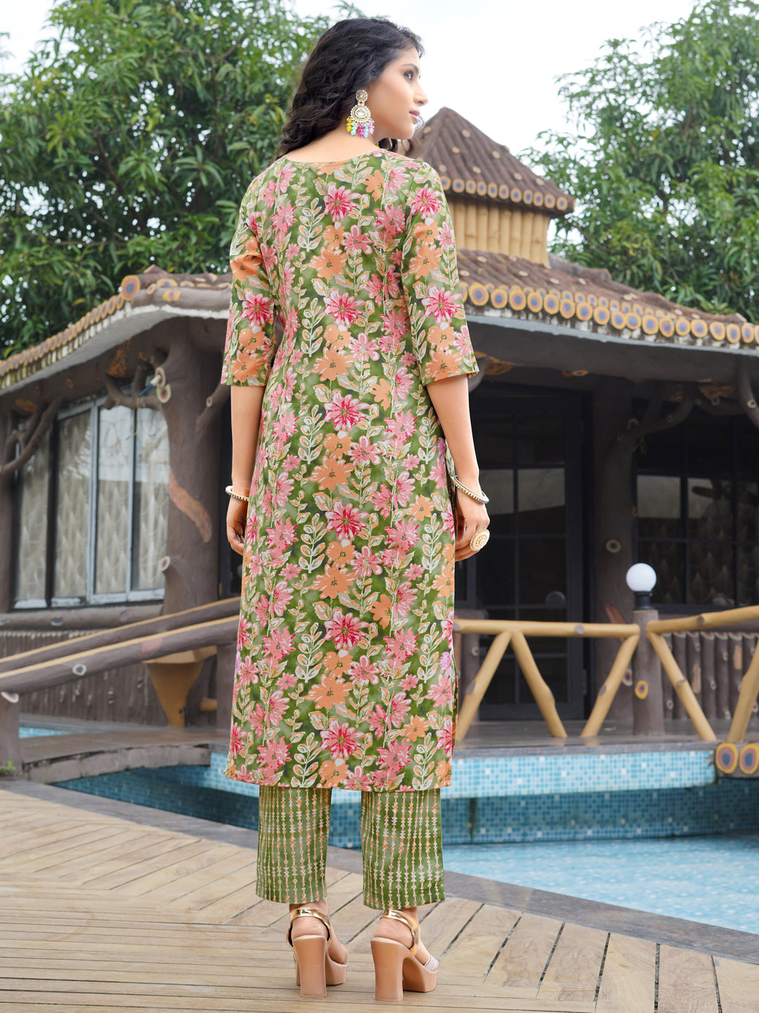 Green Floral Printed V-Neck Kurta Set