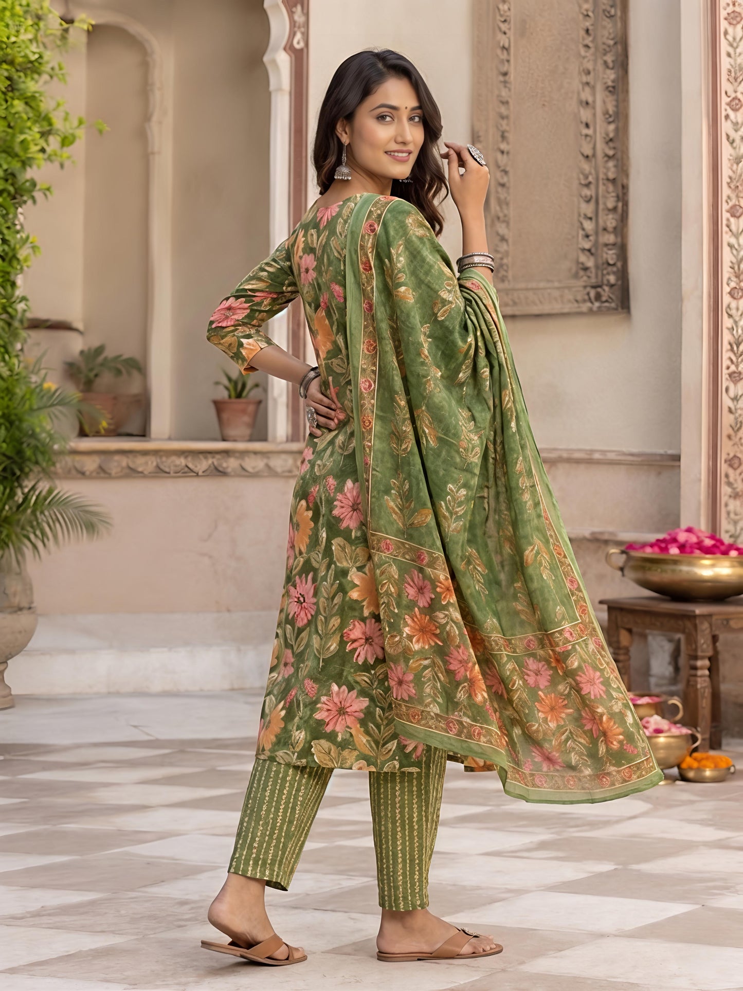 Green Ethnic Floral Viscose Rayon Printed Kurta Set Stylish Outfit