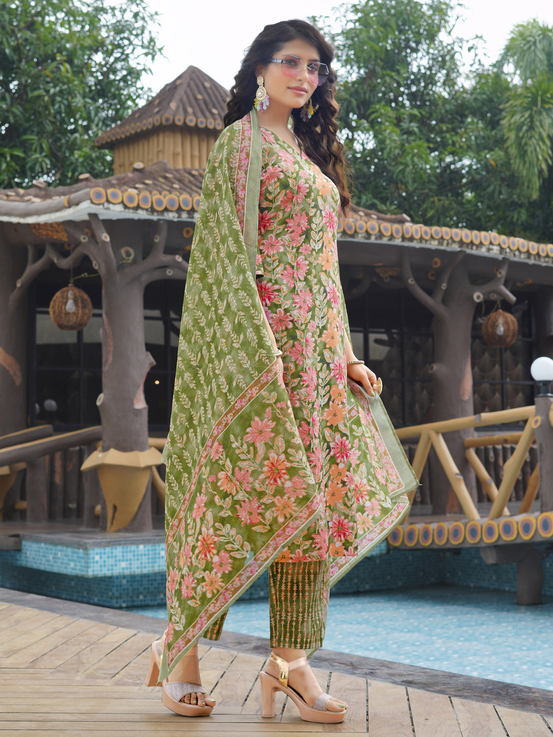 Green Floral Printed V-Neck Kurta Set