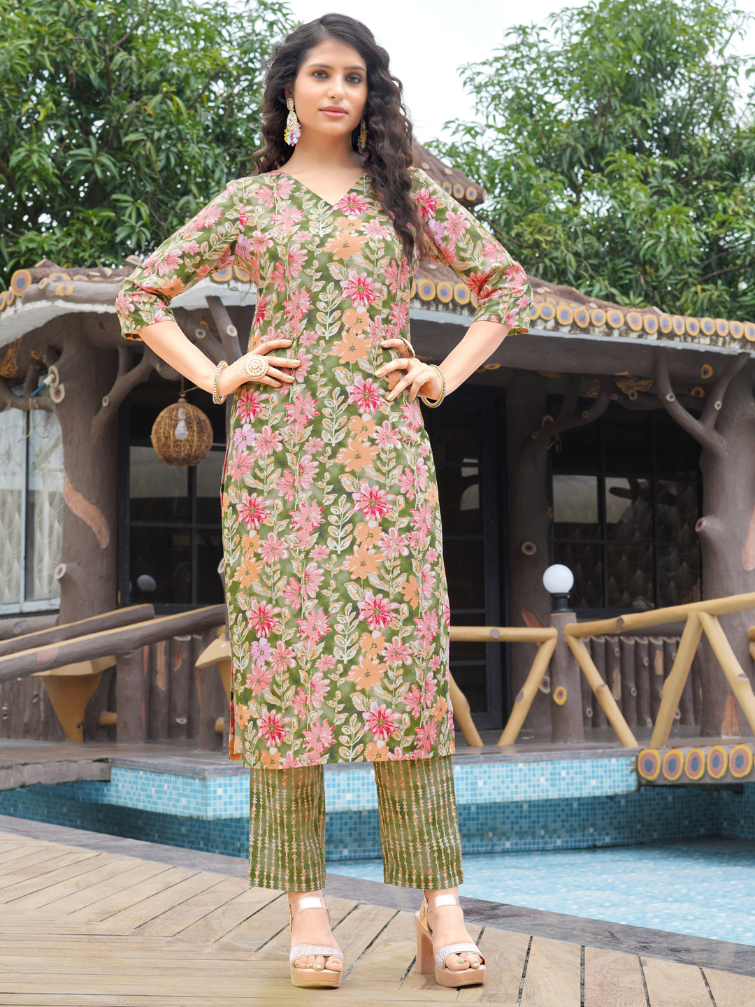 Green Floral Printed V-Neck Kurta Set