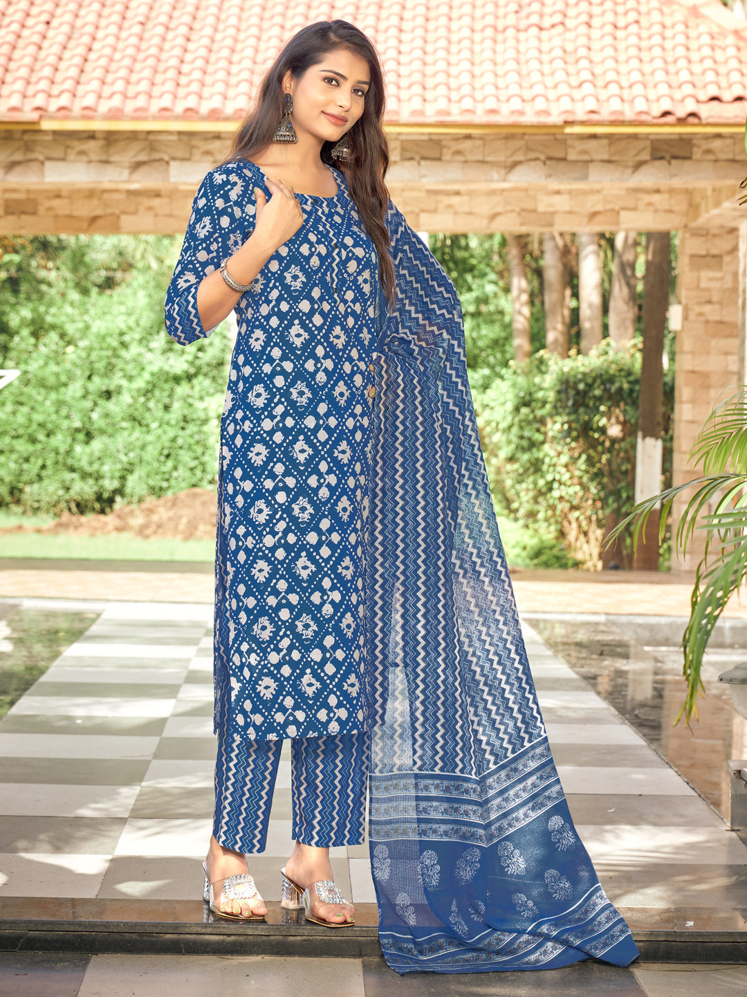 Indigo Printed Straight Round Neck Kurta Set