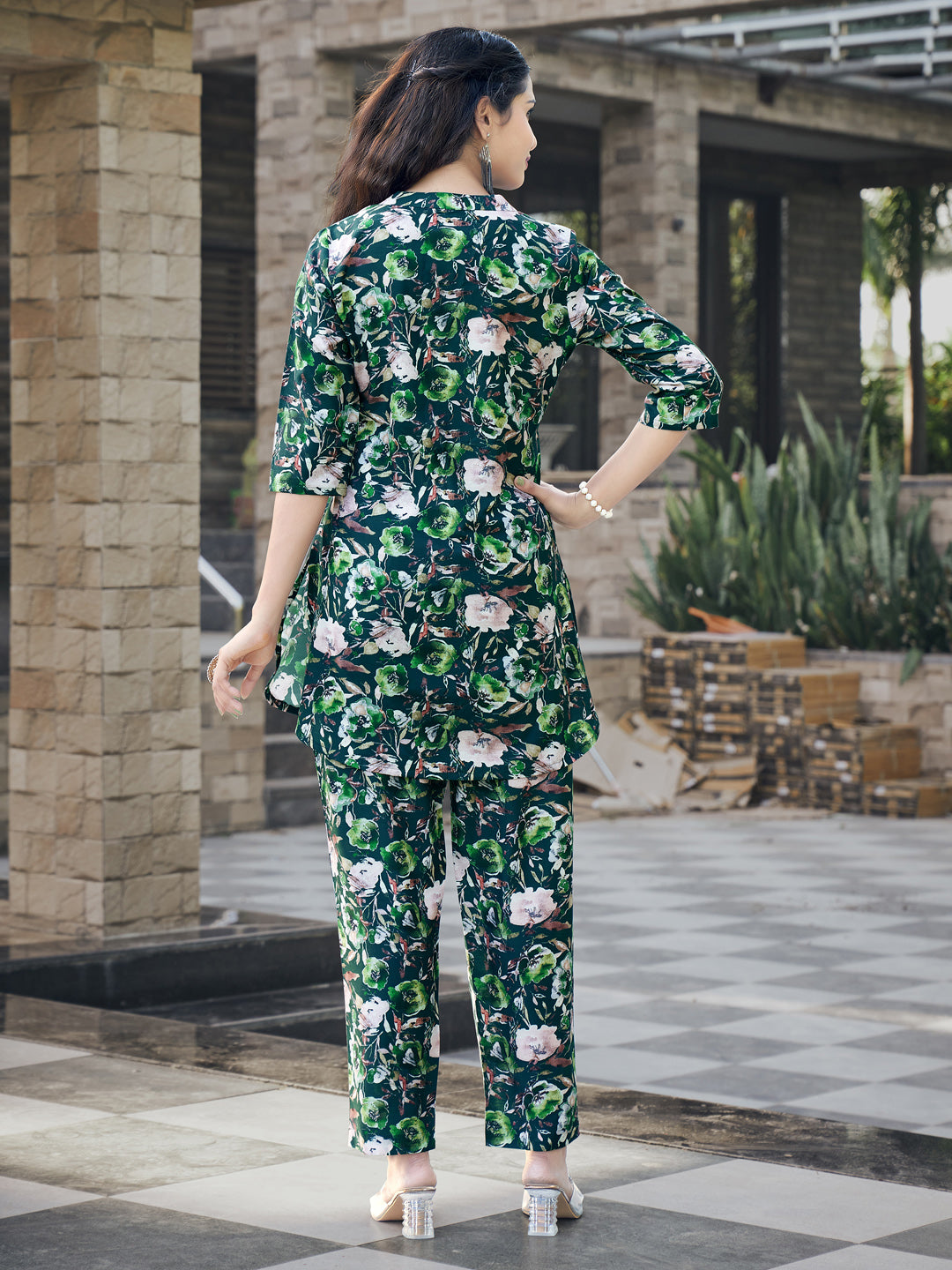 Green Printed Straight Rayon Blend V-Neck Co-Ord Set