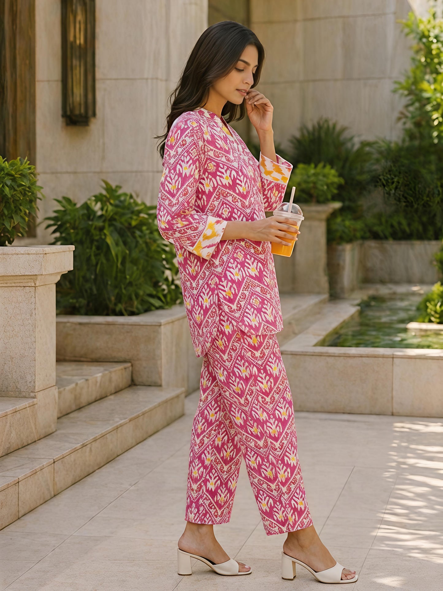 Pink Floral Rayon Blend Casual Printed Stylish Co-Ord Set