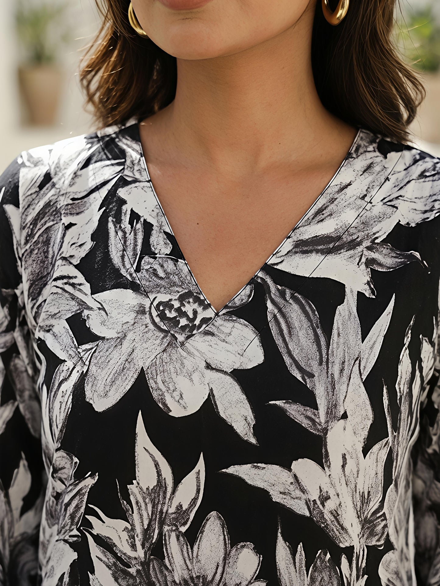 Black Floral Printed Polyester V-Neck Casual Stylish Co-Ord Set