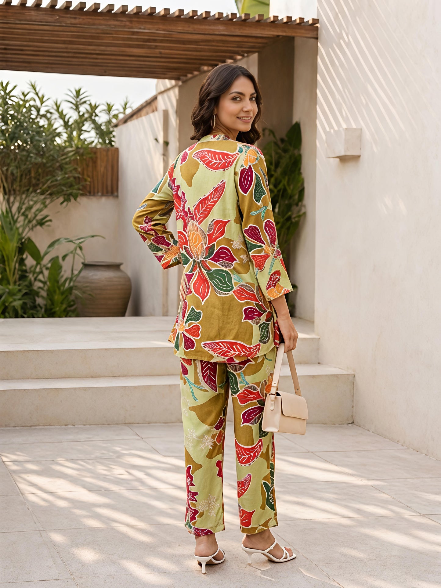 Green Floral Rayon Blend Mandarin Collar Stylish Co-Ord Set