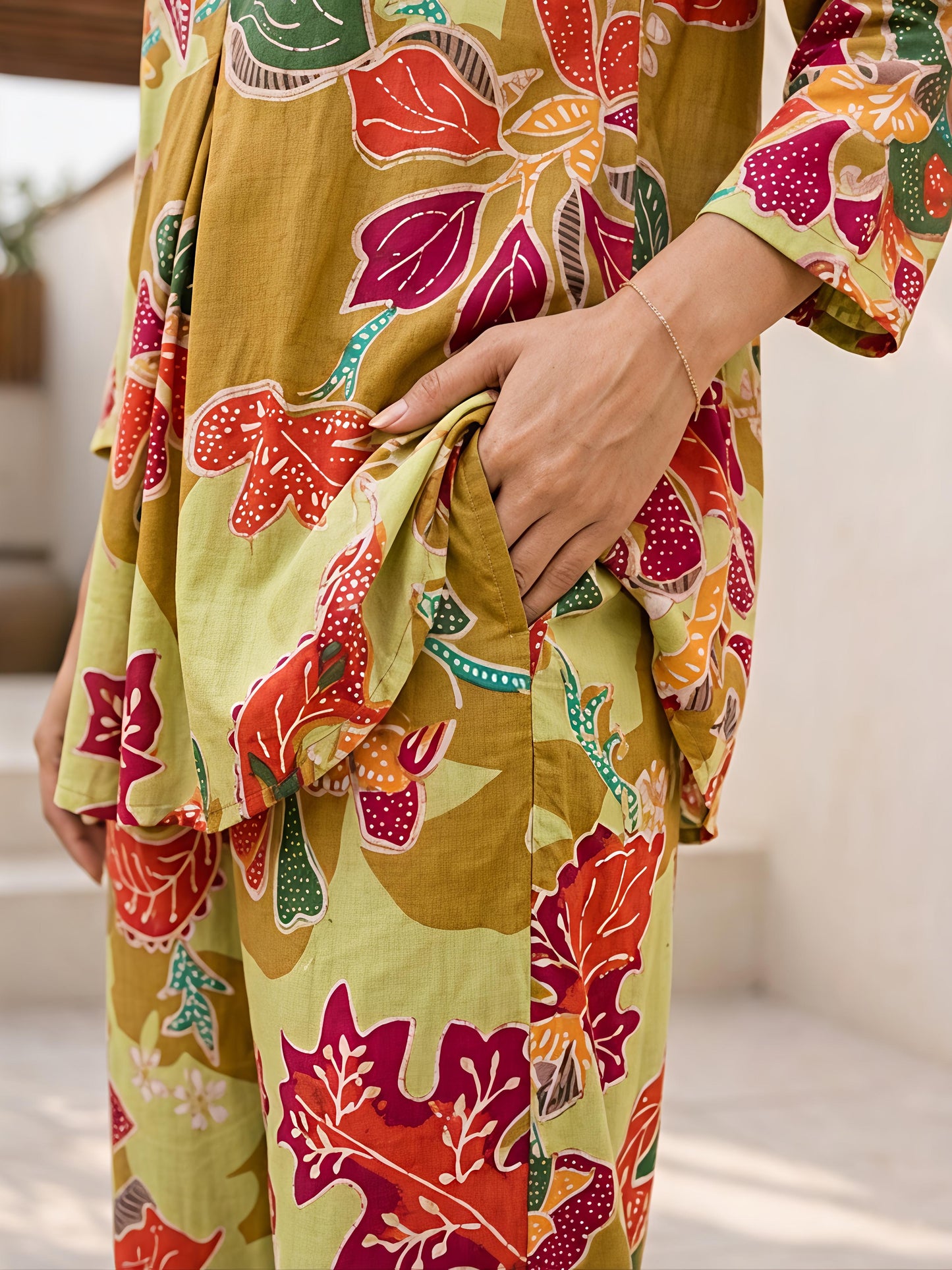 Green Floral Rayon Blend Mandarin Collar Stylish Co-Ord Set