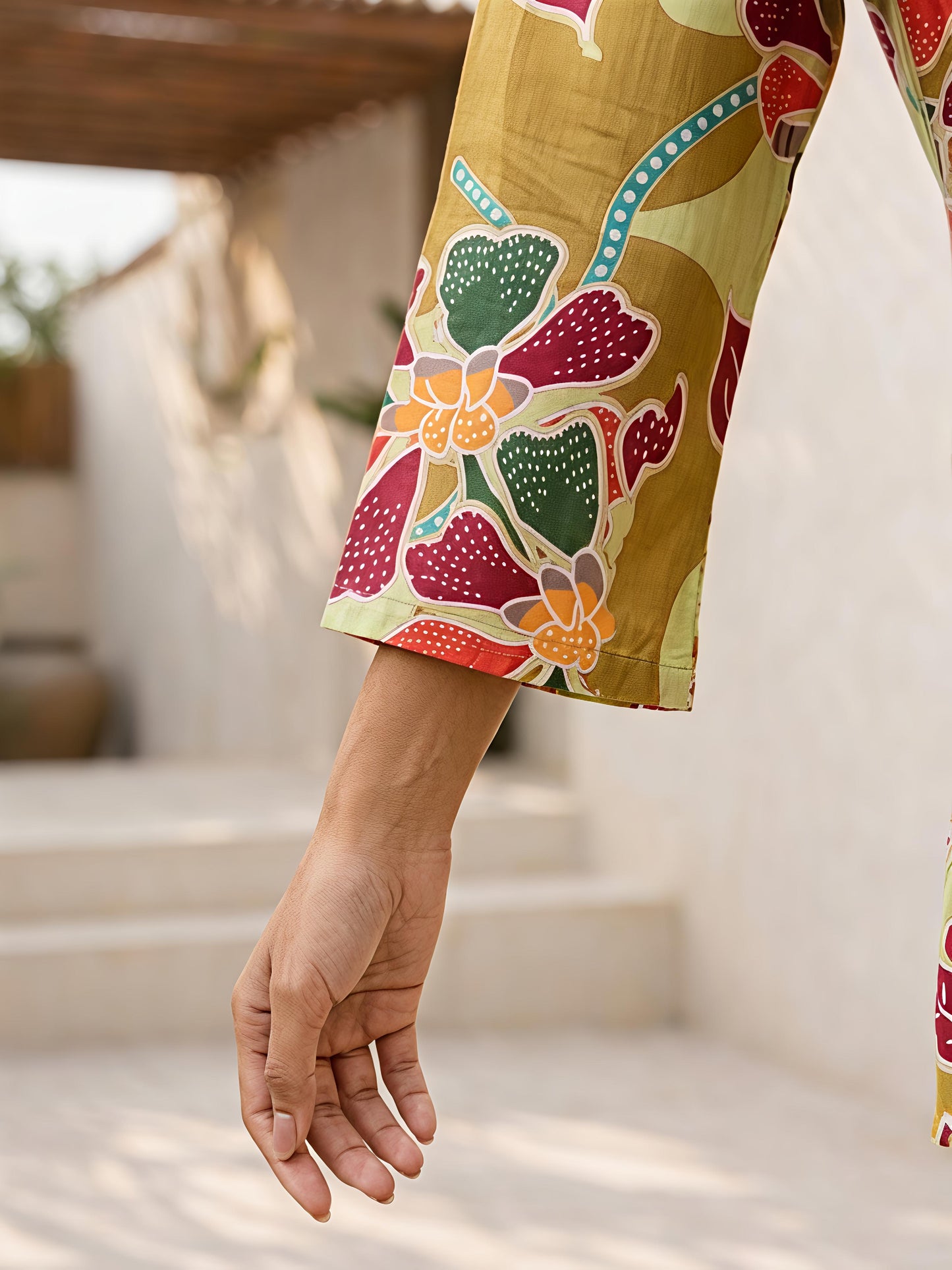 Green Floral Rayon Blend Mandarin Collar Stylish Co-Ord Set