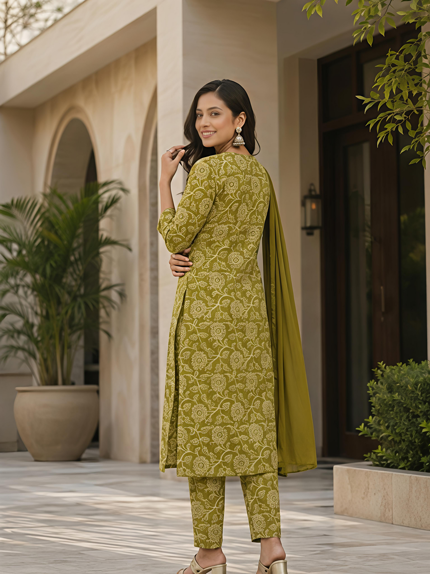 Green Printed V-Neck Ethnic Floral Kurta Set Stylish Outfit
