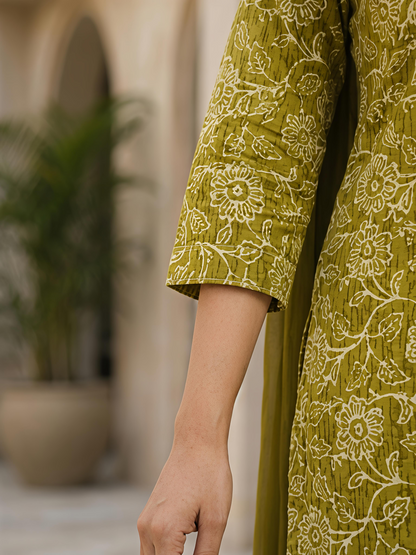 Green Printed V-Neck Ethnic Floral Kurta Set Stylish Outfit